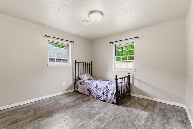 2401 Ridgewood Drive, Moore, OK 73160