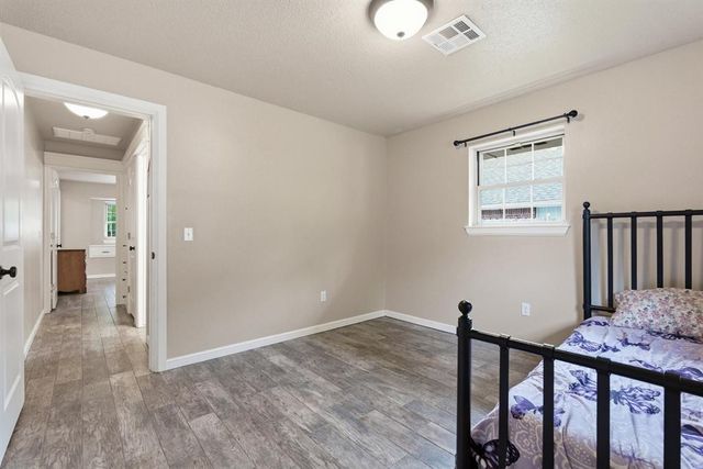 2401 Ridgewood Drive, Moore, OK 73160