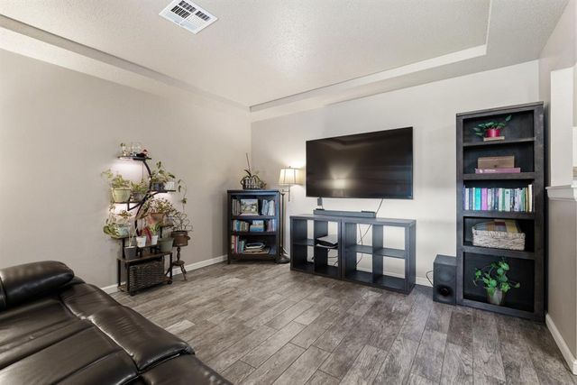 2401 Ridgewood Drive, Moore, OK 73160