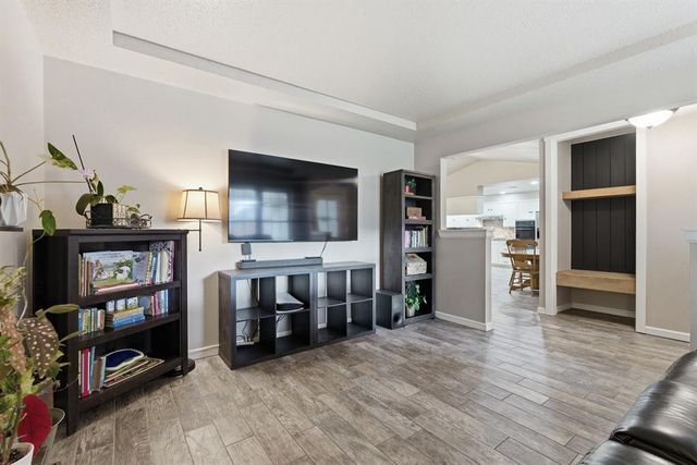 2401 Ridgewood Drive, Moore, OK 73160