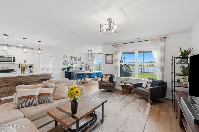 2045 Course Lane, Surf City, NC 28445