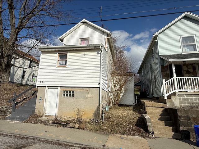 633 Forrest St, New Castle, PA 16101
