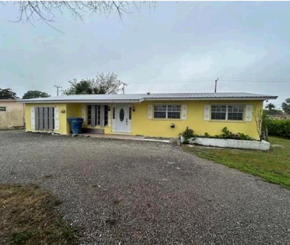740 SE 2nd Street, Belle Glade, FL 33430
