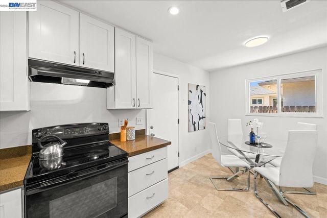 578 Meadowlark St, Livermore, CA 94551