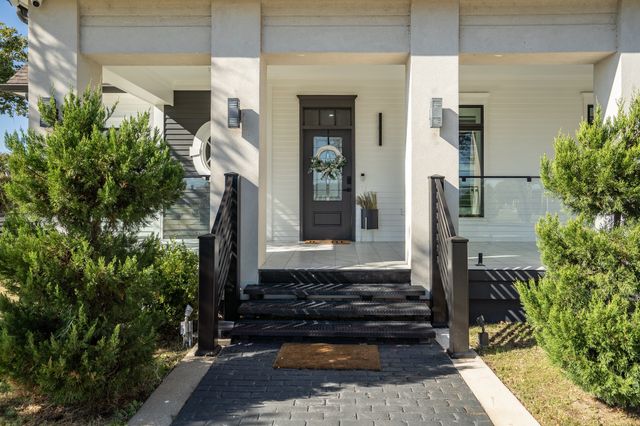 110 Quiet Hill Circle, Copper Canyon, TX 76226