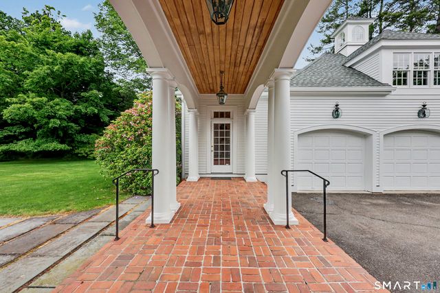 800 Verna Hill Road, Fairfield, CT 06824