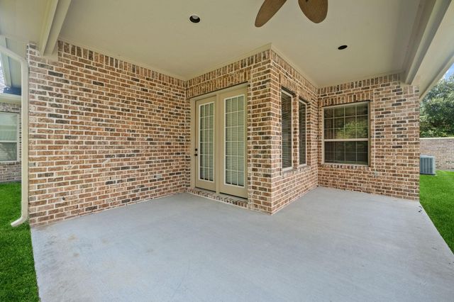 5523 Regal Landing Drive, Kingwood, TX 77345