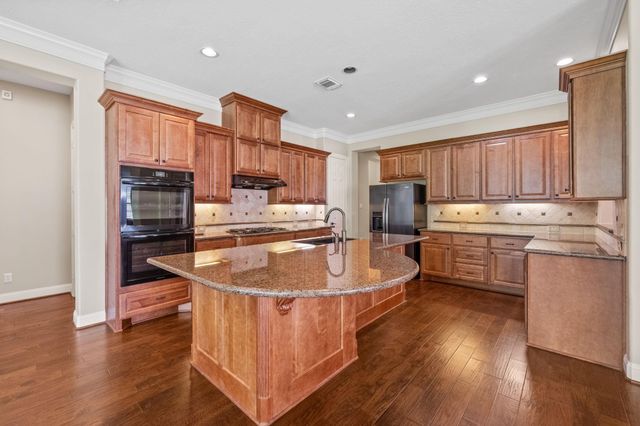 5523 Regal Landing Drive, Kingwood, TX 77345