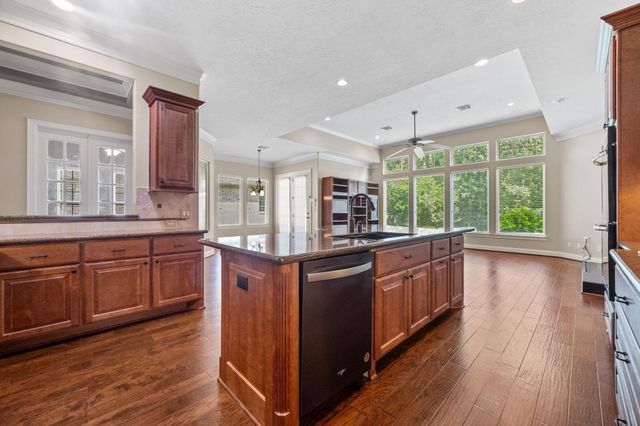 5523 Regal Landing Drive, Kingwood, TX 77345