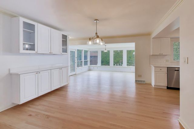 8800 Baring Avenue, Munster, IN 46321