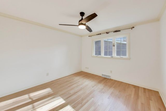 8800 Baring Avenue, Munster, IN 46321