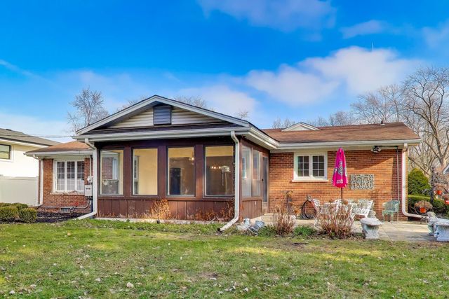 8800 Baring Avenue, Munster, IN 46321