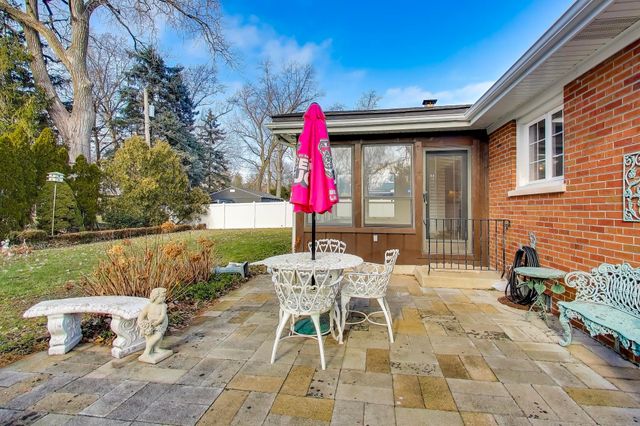 8800 Baring Avenue, Munster, IN 46321