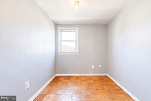933 CIRCLE DR, Halethorpe, MD 21227