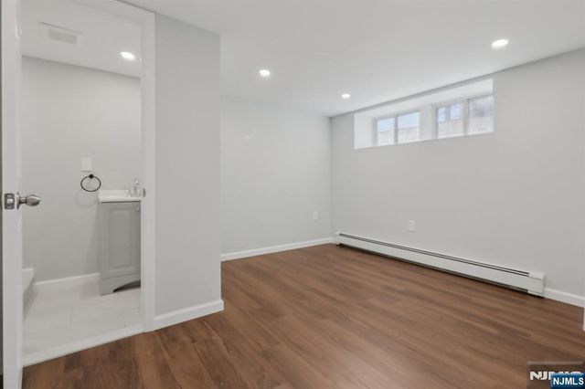 1114 Anderson Avenue, Fort Lee, NJ 07024