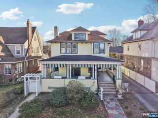 1114 Anderson Avenue, Fort Lee, NJ 07024