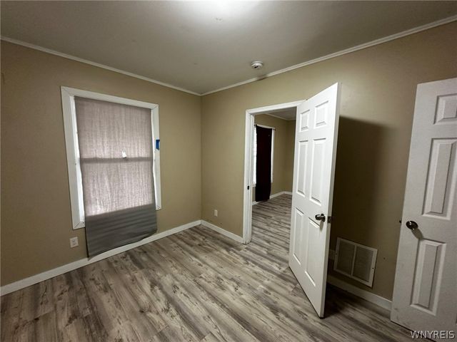 1533 La Salle Avenue, Niagara Falls, NY 14301