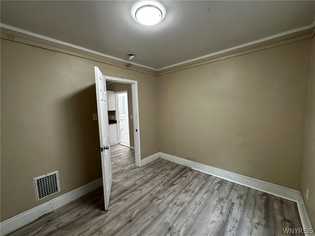 1533 La Salle Avenue, Niagara Falls, NY 14301