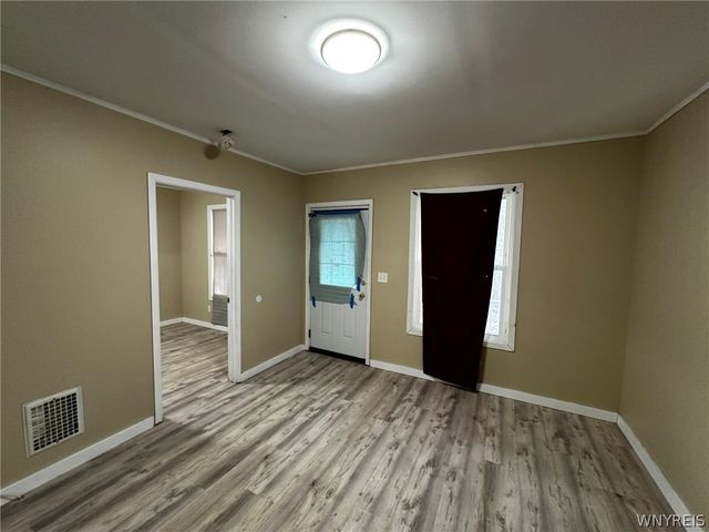 1533 La Salle Avenue, Niagara Falls, NY 14301