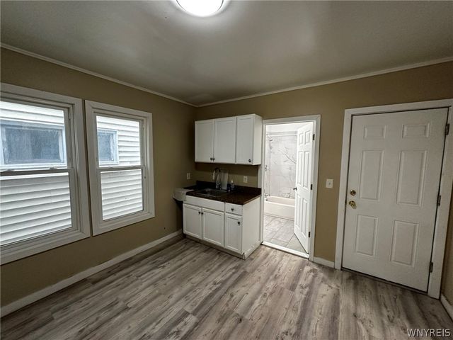 1533 La Salle Avenue, Niagara Falls, NY 14301