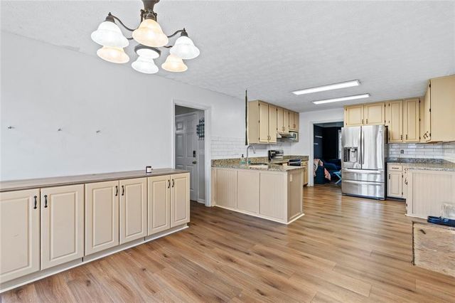 2563 Overlake Drive, Powder Springs, GA 30127