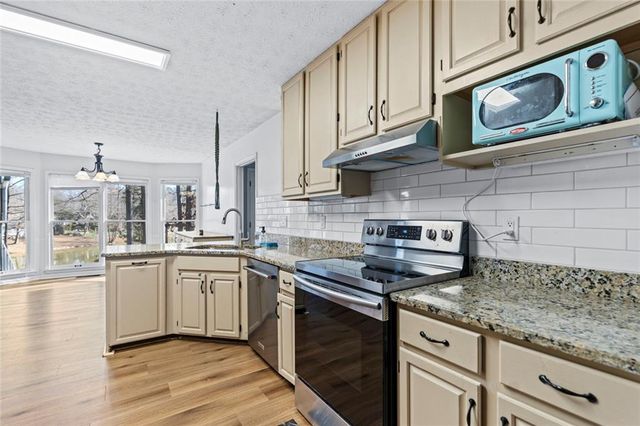 2563 Overlake Drive, Powder Springs, GA 30127