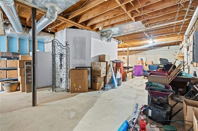 2563 Overlake Drive, Powder Springs, GA 30127