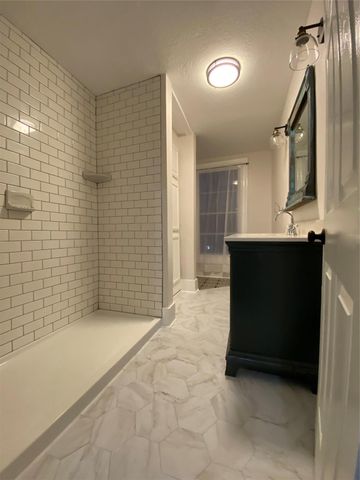 2121 Avenue K 2nd FL, Galveston, TX 77550