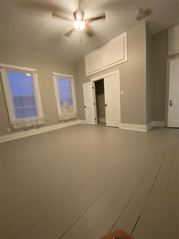 2121 Avenue K 2nd FL, Galveston, TX 77550