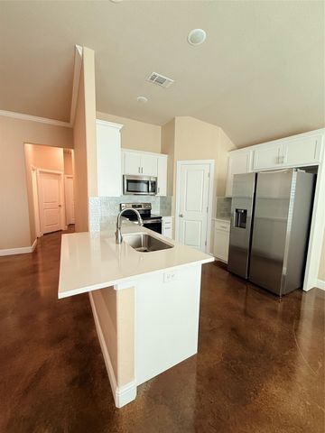 109 Cool Meadows Court, Millsap, TX 76066