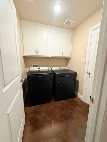 109 Cool Meadows Court, Millsap, TX 76066