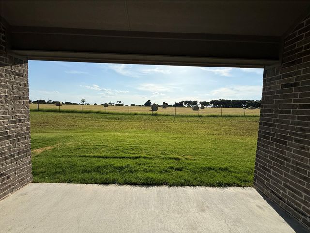 109 Cool Meadows Court, Millsap, TX 76066