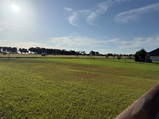 109 Cool Meadows Court, Millsap, TX 76066