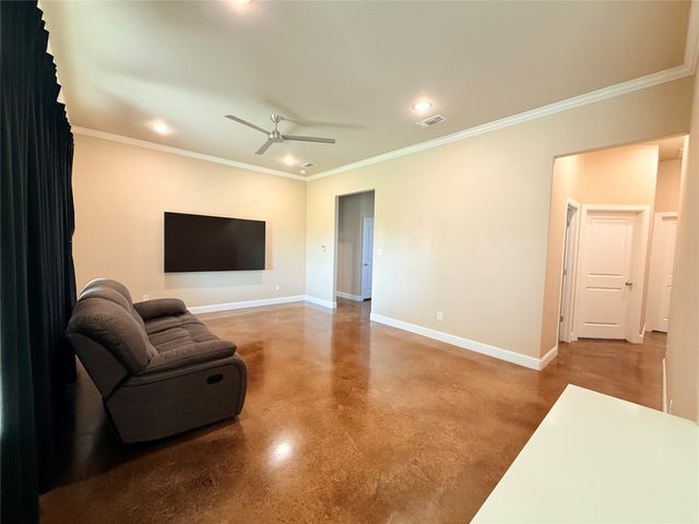 109 Cool Meadows Court, Millsap, TX 76066