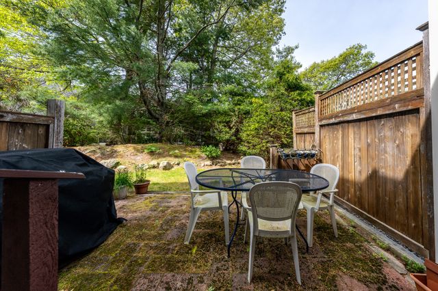 32 Red Cedar Road UNIT 32, Mashpee, MA 02649