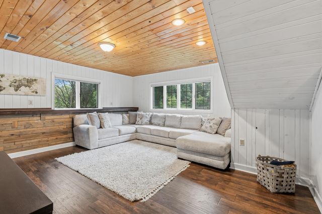 15469 Fish Point Road SE, Prior Lake, MN 55372