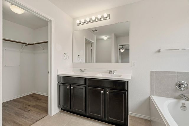 3721 Alpine Autumn DR, Austin, TX 78744