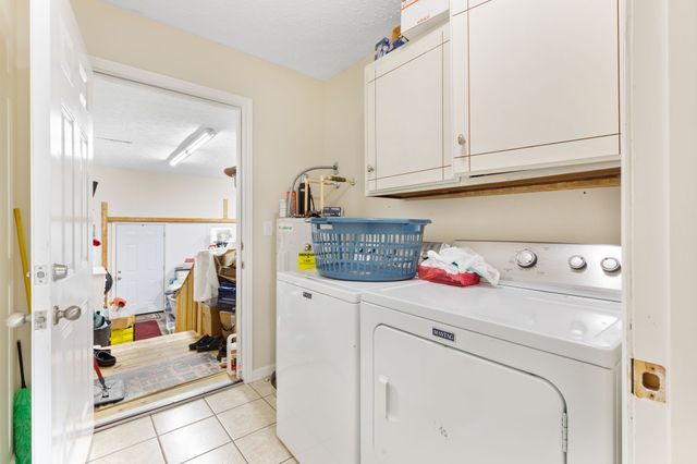 493 Maple Springs Rd, Manchester, TN 37355