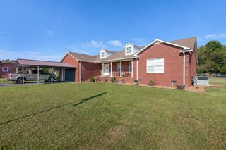 493 Maple Springs Rd, Manchester, TN 37355