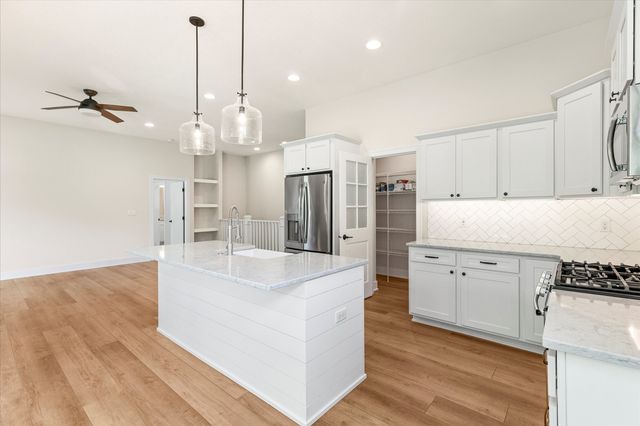 1020 Cardinal Drive, Polk City, IA 50226