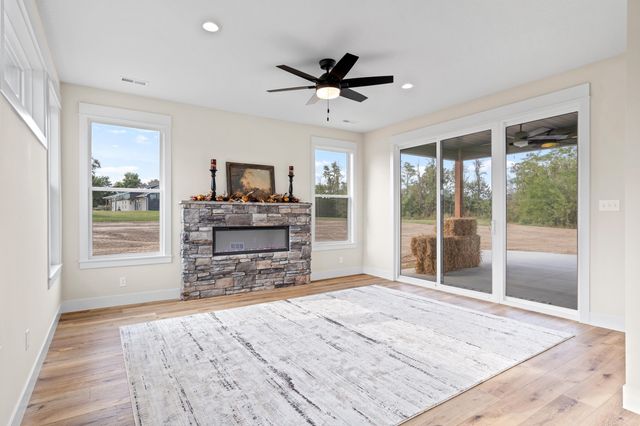 15904 N GOLDEN EAGLE CT, Wooldridge, MO 65287