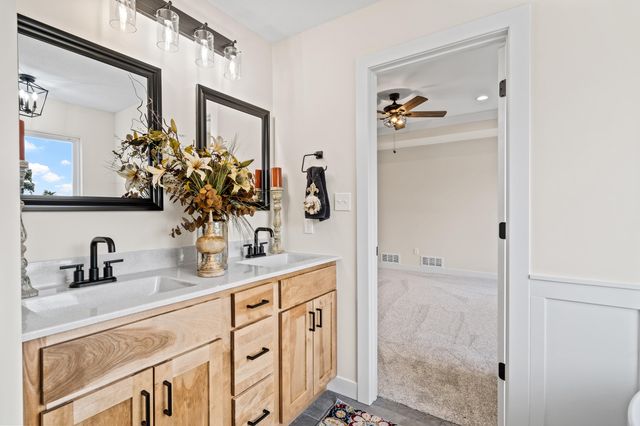 15904 N GOLDEN EAGLE CT, Wooldridge, MO 65287