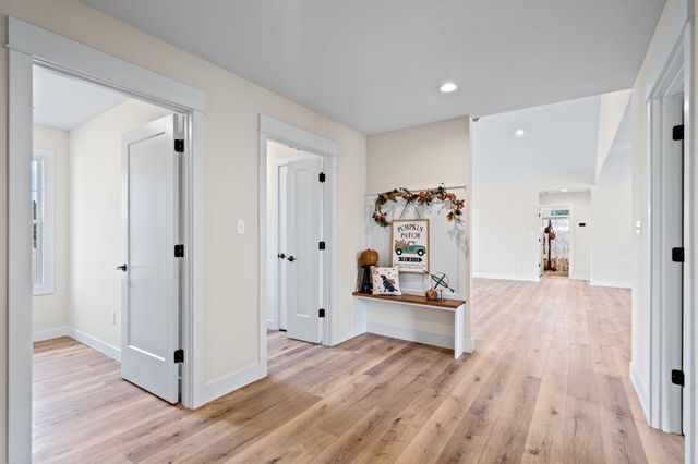 15904 N GOLDEN EAGLE CT, Wooldridge, MO 65287