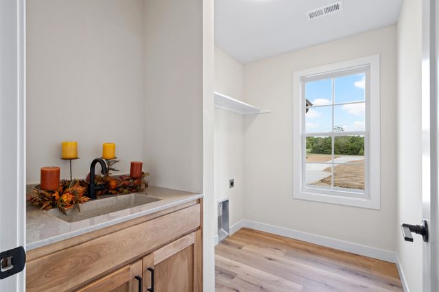 15904 N GOLDEN EAGLE CT, Wooldridge, MO 65287