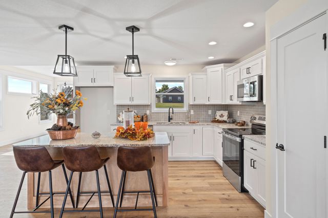 15904 N GOLDEN EAGLE CT, Wooldridge, MO 65287