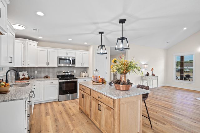 15904 N GOLDEN EAGLE CT, Wooldridge, MO 65287