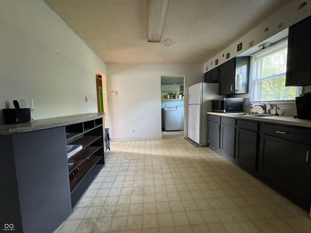 3231 W State Road 32, Westfield, IN 46074