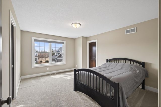 10922 Brookside Trail N, Champlin, MN 55316