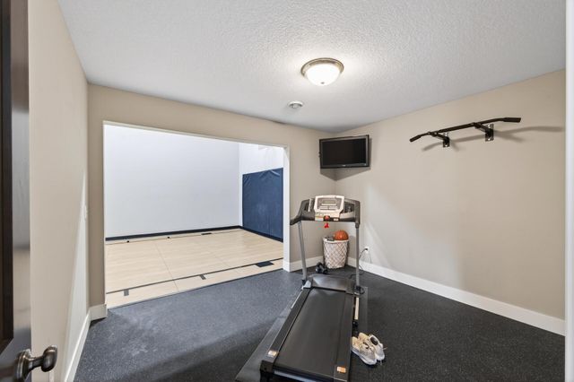 10922 Brookside Trail N, Champlin, MN 55316