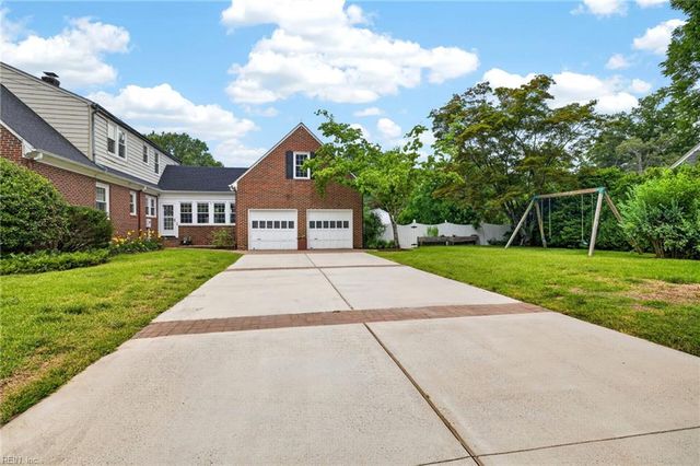 500 W Riverview DR, Suffolk, VA 23434